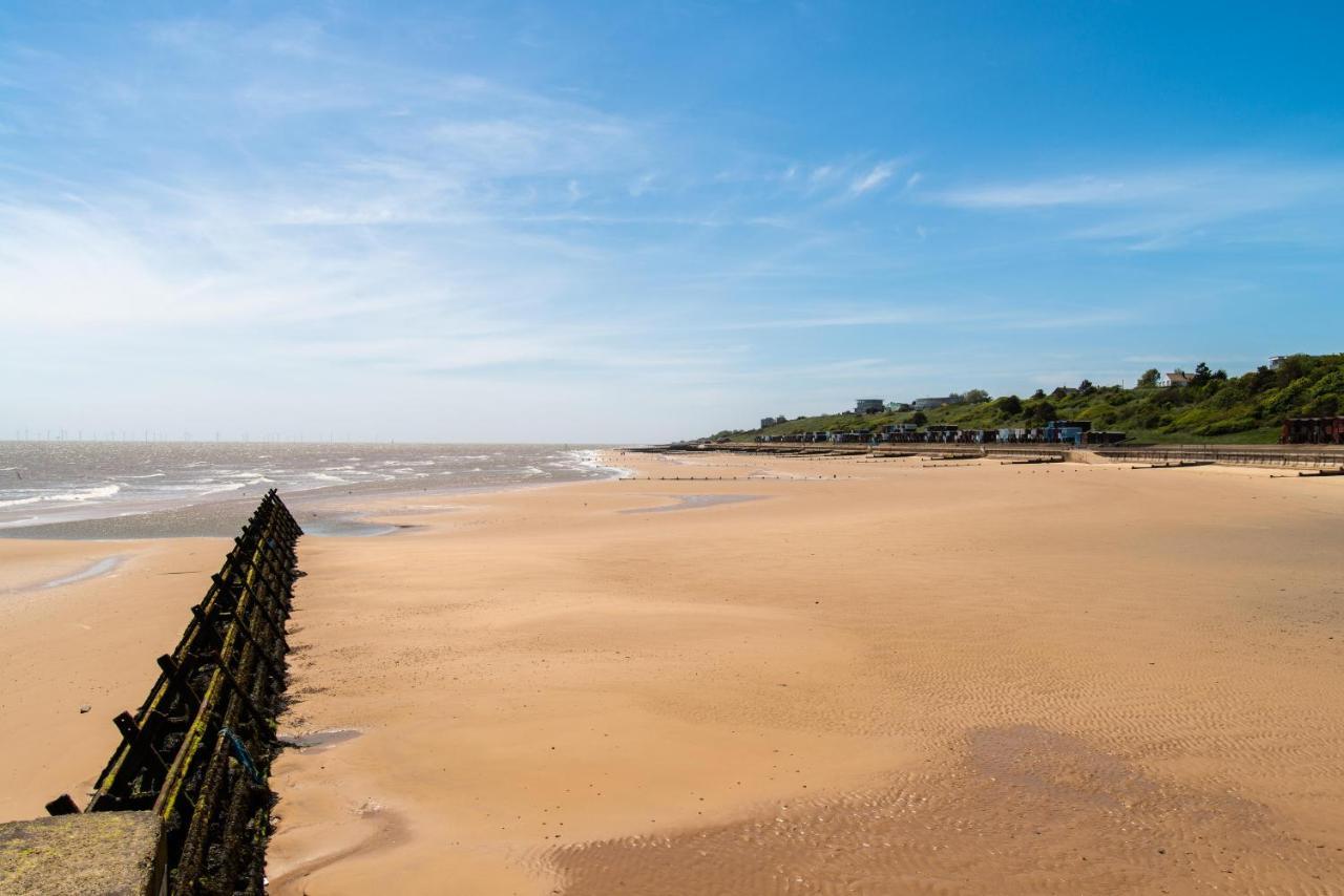 Caravan For Hire At St Osyth Beach Holiday Park In Essex Ref 28107Y Clacton-on-Sea Exteriér fotografie