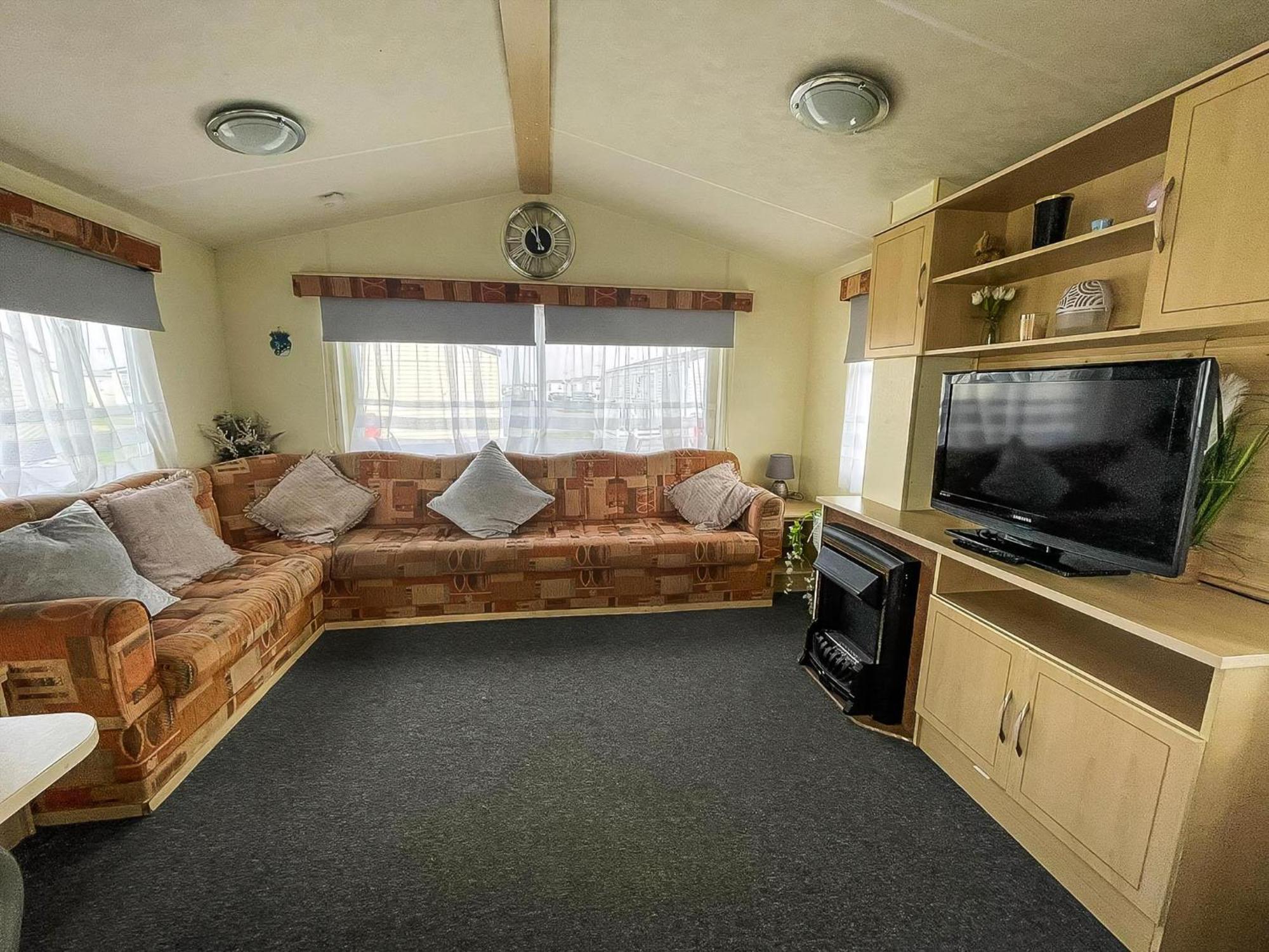 Caravan For Hire At St Osyth Beach Holiday Park In Essex Ref 28107Y Clacton-on-Sea Exteriér fotografie